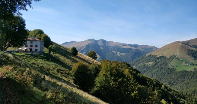 Sulle tracce dei contrabbandieri in mountain-bike: l’Alta via dei Monti Lariani